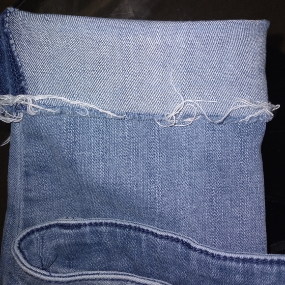 Maurices Distressed High Rise, Size Medium - Picture 3 of 7